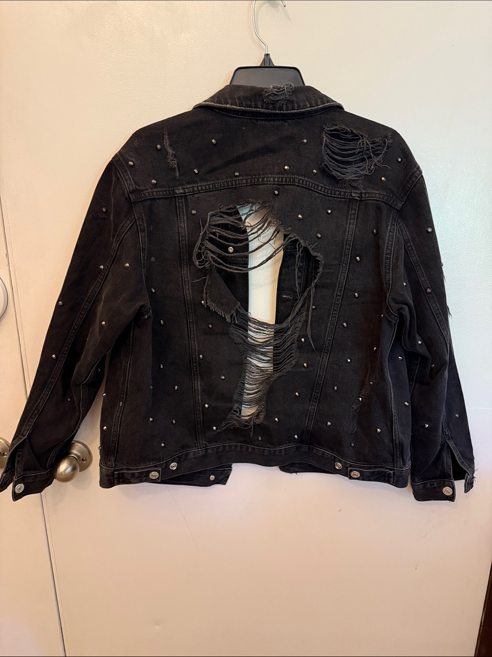 Topshop Black Distressed Studded Denim Jacket - Picture 2 of 3